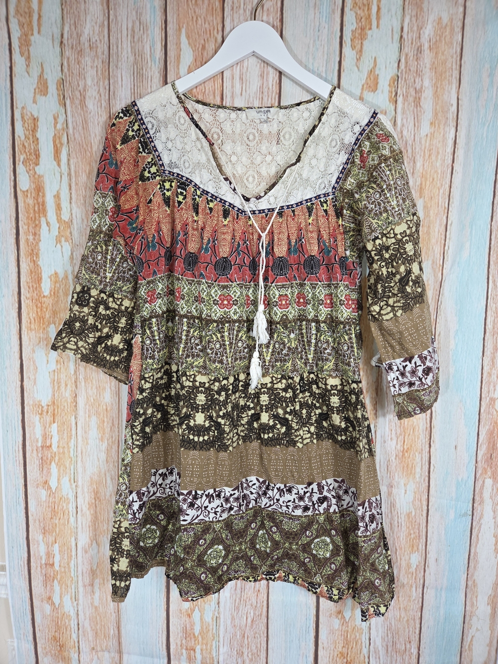 Umgee Boho Lace-Detail Tunic Top in Multi-Color. Babydoll Size S